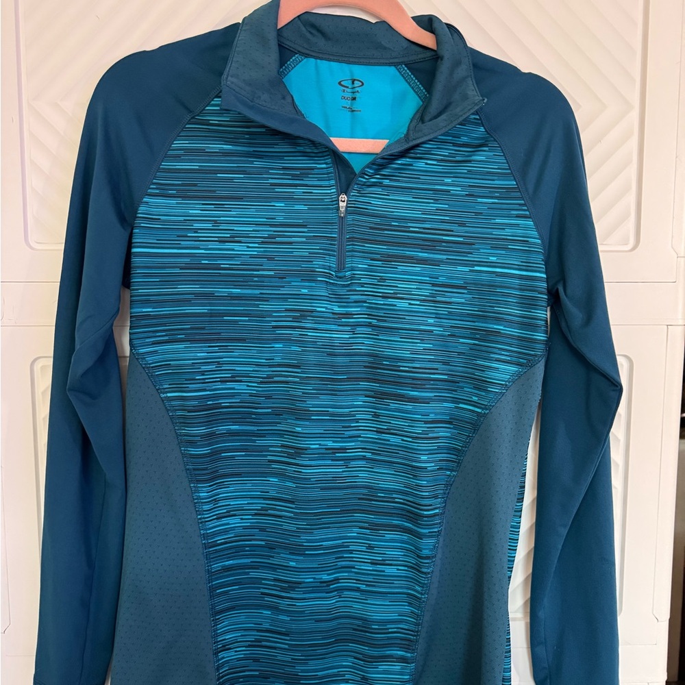 Champion long sleeve shirt. Medium.